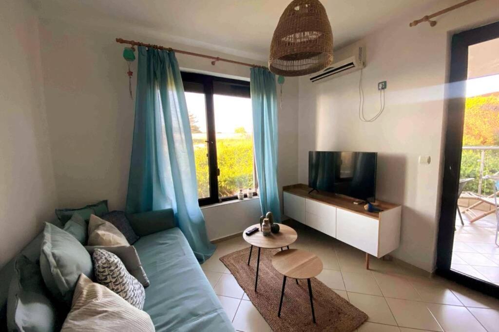 Seaview Dreamy Apartment With A Pool And Garden Sinemoretz Ngoại thất bức ảnh